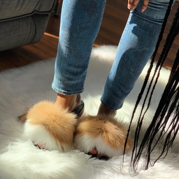 Luxury 100% Fox fur Slides. - Picture 3 of 4
